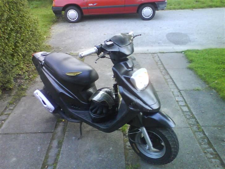 PGO hot50 byttet til sonic:) - sådan ser den ud nu efter jeg tog det med spray billede 1