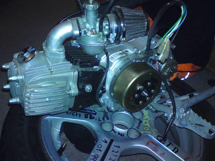 Skyteam Dax BYTTET TIL JOG R!! - 125cc motor billede 17