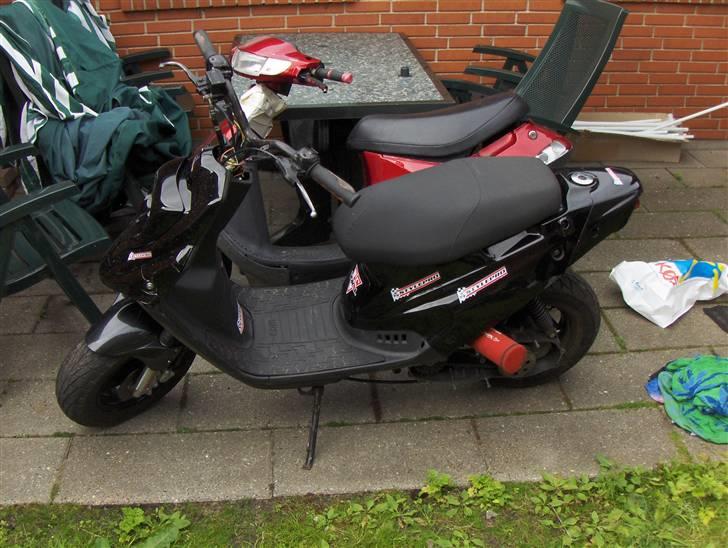 PGO Hot 50 - Hotten og cometen <33 billede 1