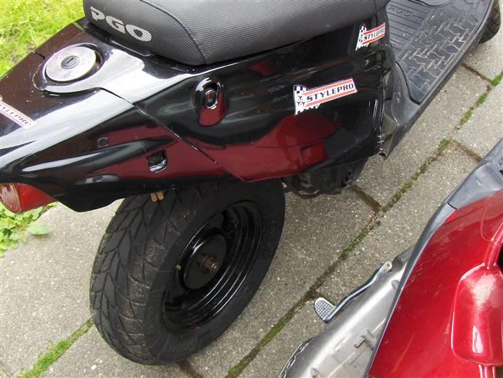 PGO Hot 50 - Som i kan se mangler der en udstødning billede 3