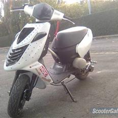 Aprilia Sonic LC 