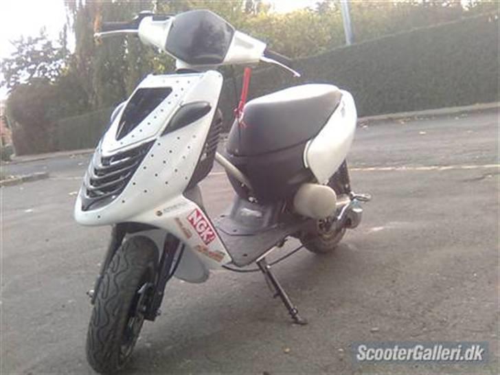 Aprilia Sonic LC  billede 1