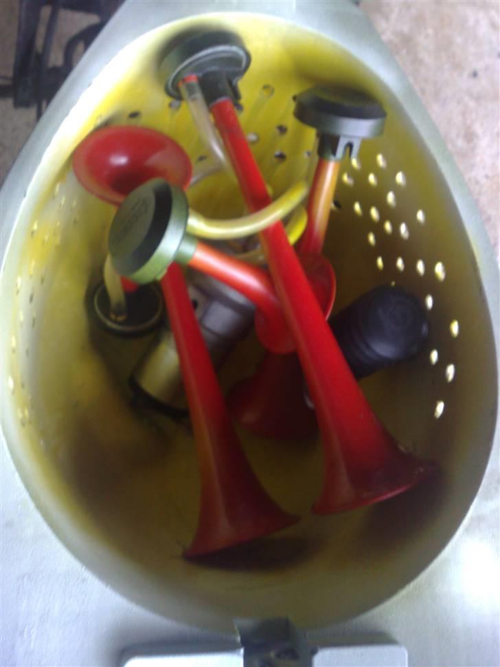PGO Hot 50 Tornado. - Mit horn :P    (spiller Tjener vi vil ha mere øl) billede 18