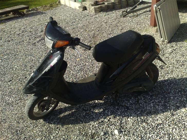 Yamaha jog as solgt billede 3