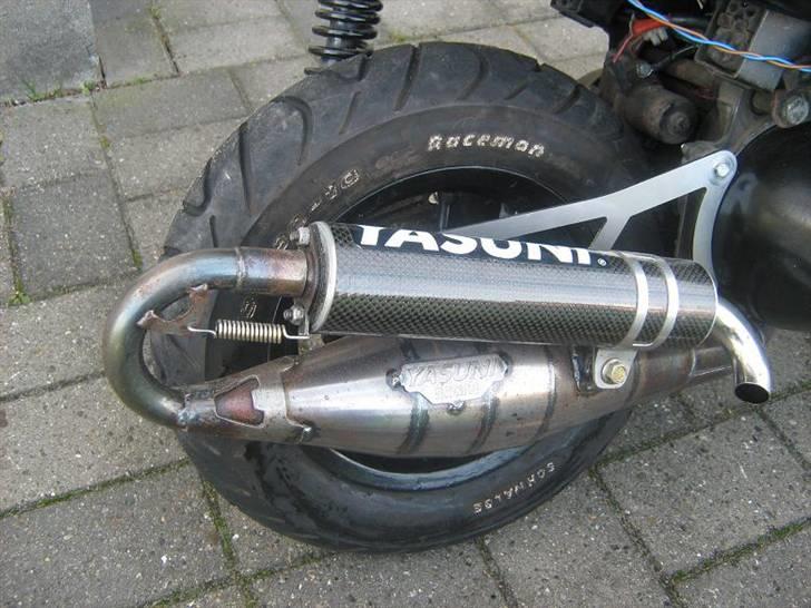 Aprilia Sonic -Glemt til træf :'( - Den Brune/blå ledning er normalt skjult men fladt åbenbart ud da jeg tog billederne billede 2