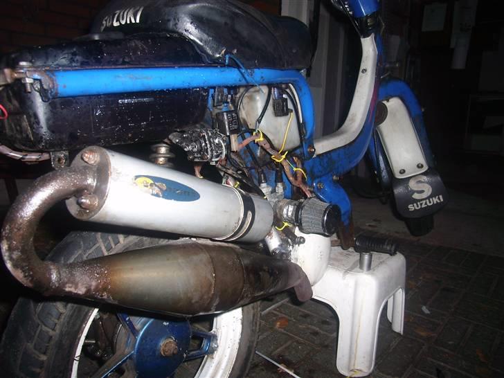 Suzuki fz50 solgt - sådan ser den ud i dag 12-10-2008  billede 5