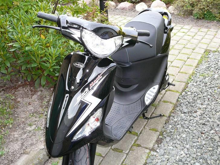 PGO black magic billede 2