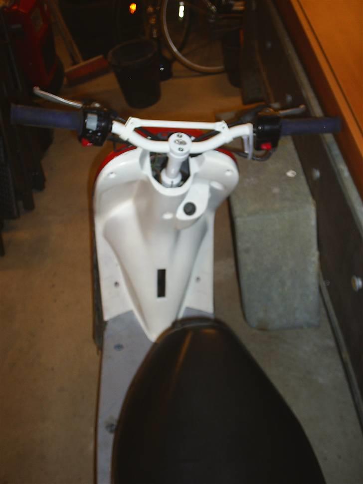 Yamaha Jog Space. Solgt;( - Det pæne bar-styr og flotte håndtag billede 9