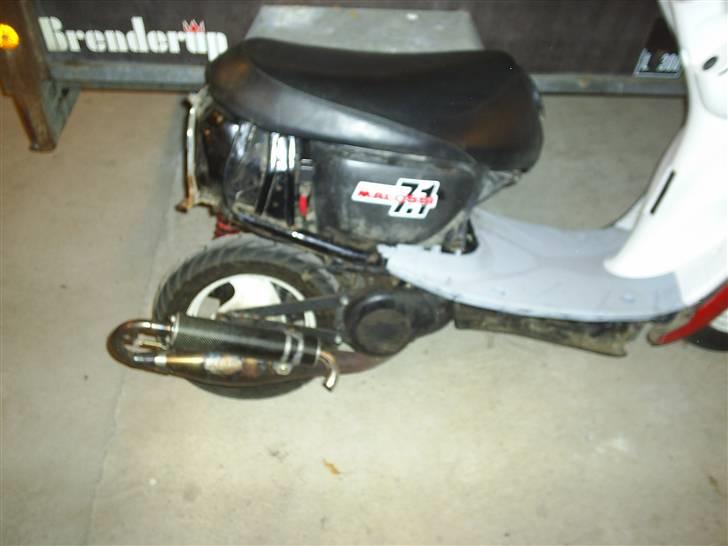 Yamaha Jog Space. Solgt;( - Fra siden, dejlig udstødning billede 11