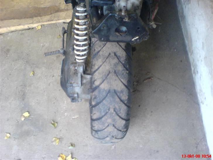 Adly pista _HigH Tech byttet billede 4