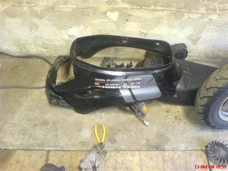 Adly pista _HigH Tech byttet billede 7