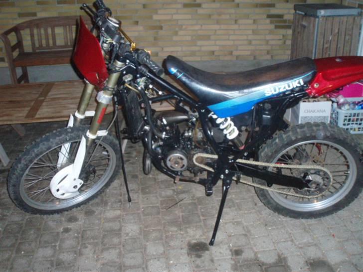 Suzuki rmx  SOLGT billede 10