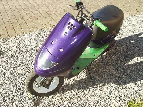 Yamaha Jog Space(solgt) - Med den nye lakering billede 1