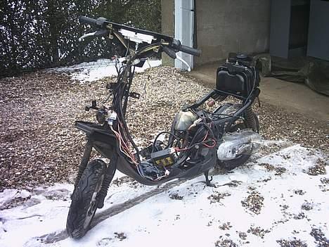 Yamaha Jog Solgt til Mikkel! billede 1