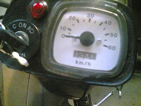 Suzuki Fz 50 ****SOLGT**** - Den dag i dag 2100 km :-) billede 4