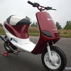 Piaggio ZIP 70cc EVO BANERACER