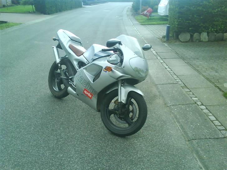 Aprilia RS 50 billede 2