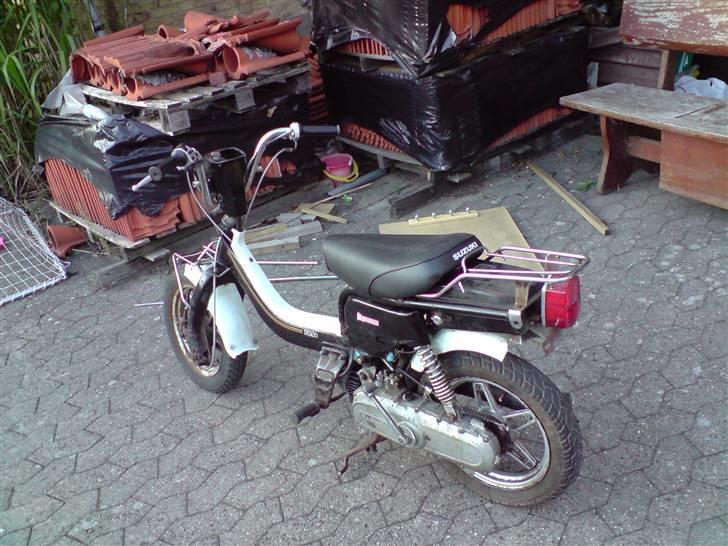 Suzuki FZ50 *SOLGT* billede 1