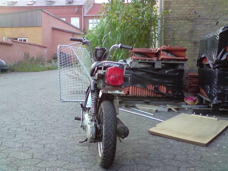 Suzuki FZ50 *SOLGT* billede 2