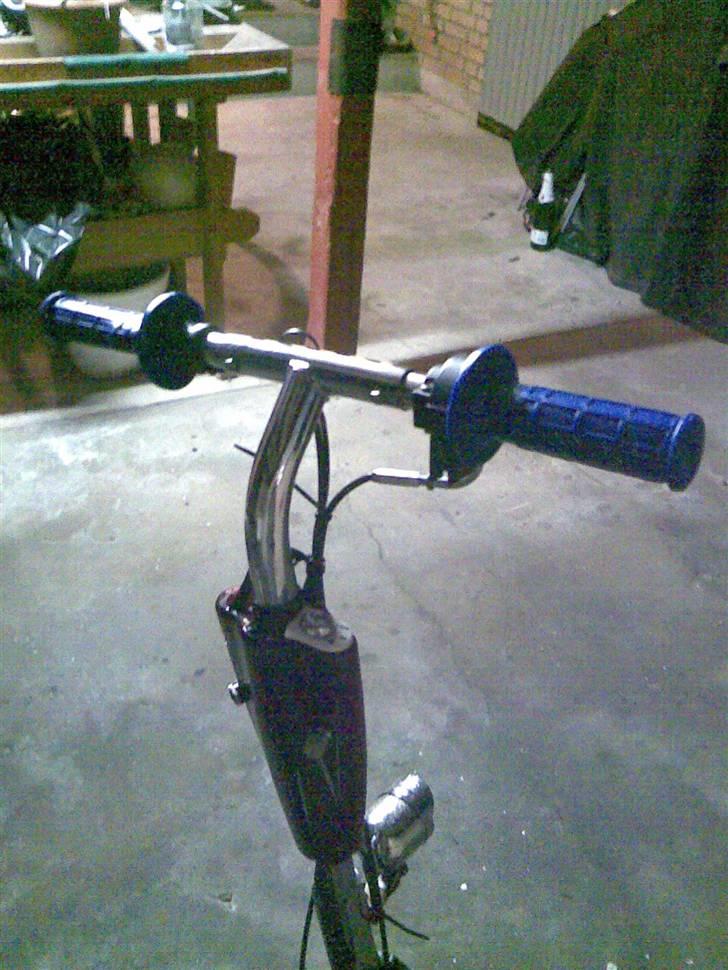 MiniBike løbehjul med benzin motor billede 6