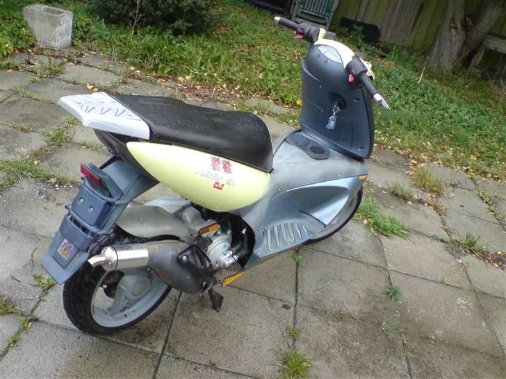 Aprilia Area 51 (SOLGT) billede 4