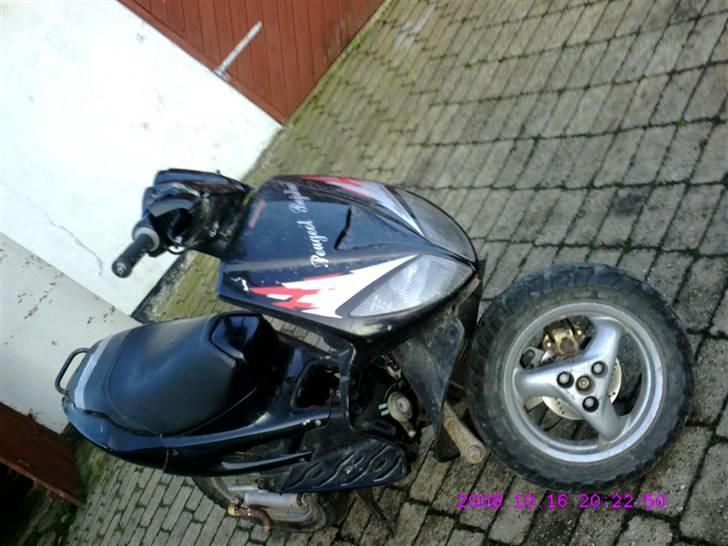 Peugeot speedfight 2    solgt billede 15