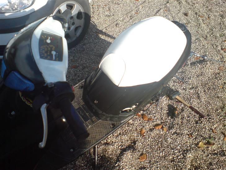 Yamaha jog as SOLGT billede 3