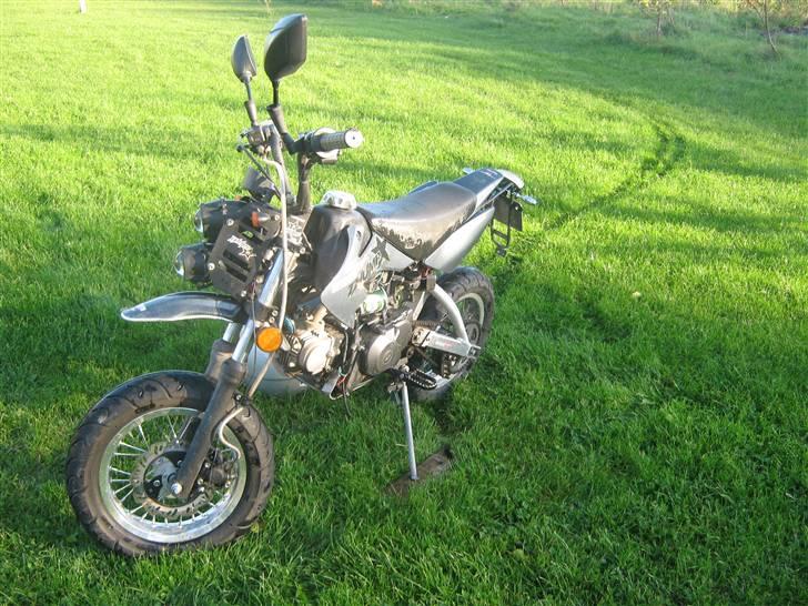 MiniBike  ThumpstarRoadRipper sol  billede 7