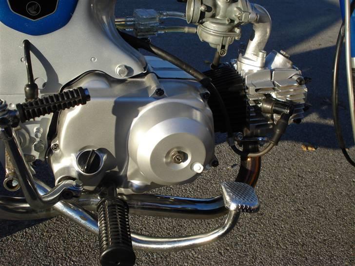 Honda Dax - Neon Blue. billede 9