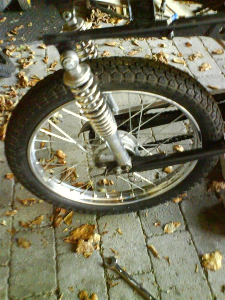 Suzuki DM 50 Samurai - Nyt baghjul billede 14