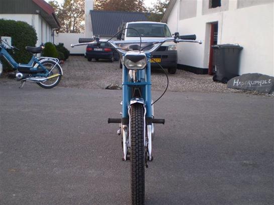 {{currentPhoto.altText}} billede {{currentPhoto.number}}