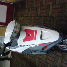 Adly jet 50 BYTTET TIL HOT