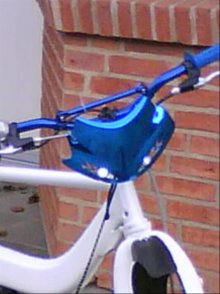 Suzuki FZ50 "SOLGT" billede 4