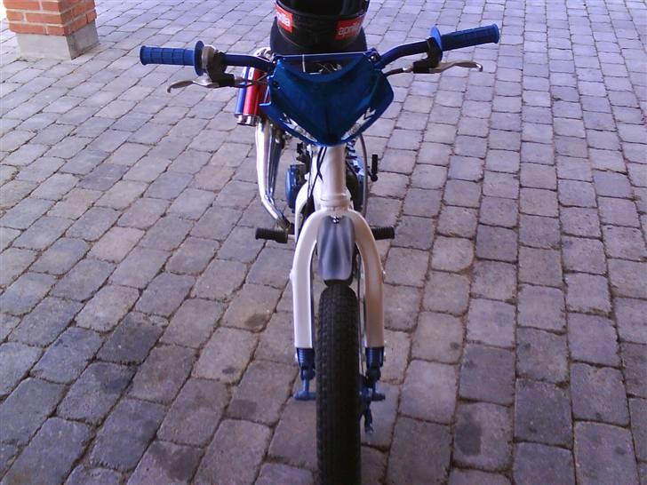 Suzuki FZ50 "SOLGT" billede 10