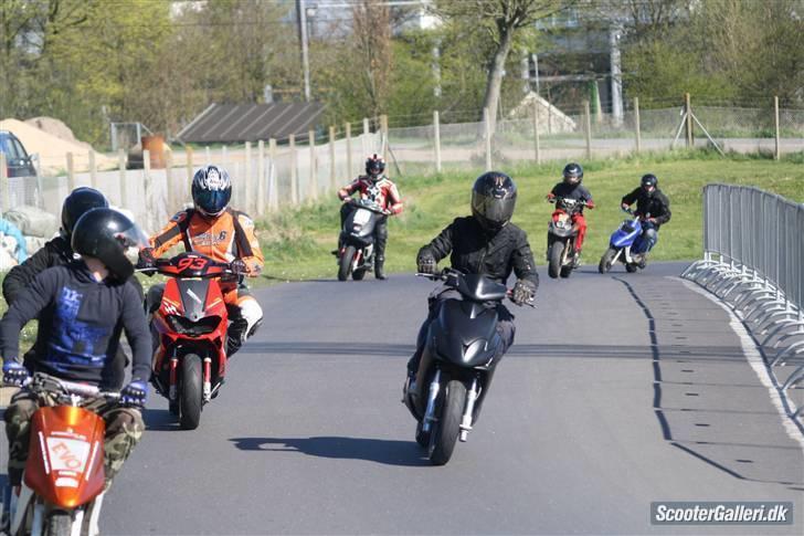Yamaha Jog R | Black Demon billede 15