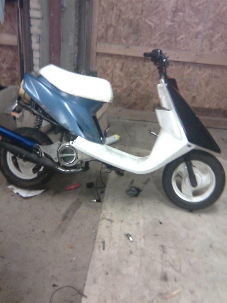 PGO Hot 50 Solgt! - Efter vi havde sat jog r motor på kun gået 200km og så skjoldene på ;)  billede 19