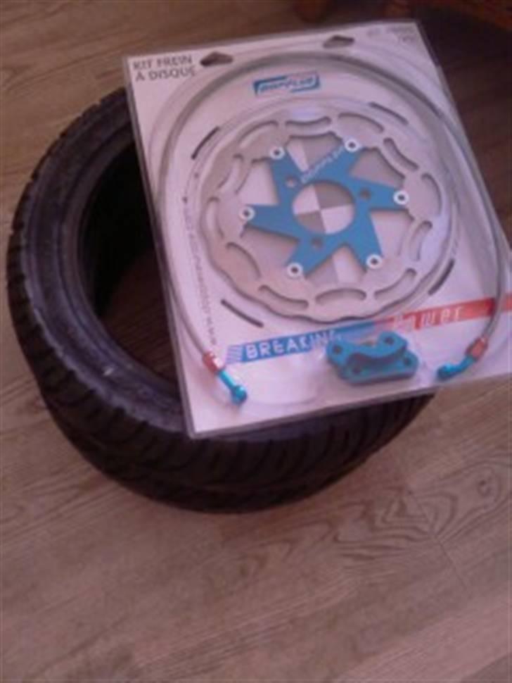 Yamaha jog R lamborghini solgt - den nye skive og de nye dæk  billede 3