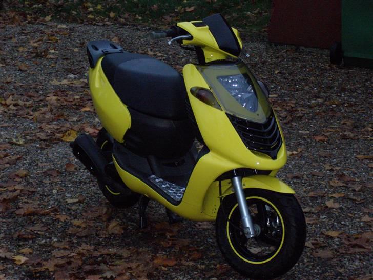 Aprilia Sonic GP (SOLGT!) billede 2