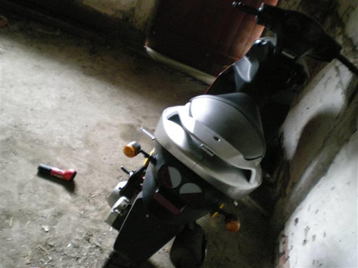 Daelim S-five SOLGT - Mine onde øjne eller bare baglygten billede 3