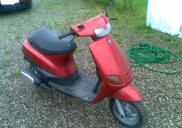 Piaggio Zip SOLGT billede 2