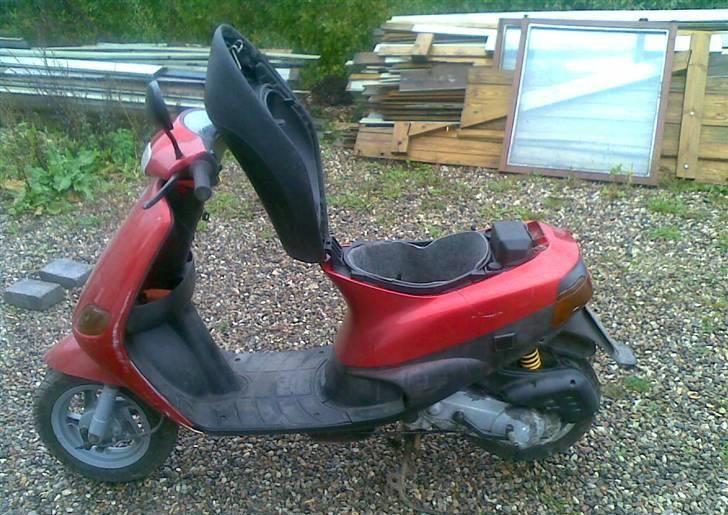 Piaggio Zip SOLGT billede 5