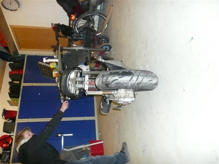 Yamaha aerox baneracer (solgt) billede 5