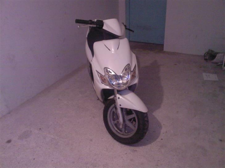 Yamaha Jog R SOLGT 8000 kr billede 1