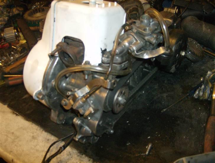 Honda melody  SOLGT. - motor efter jeg havde fået den renset billede 7