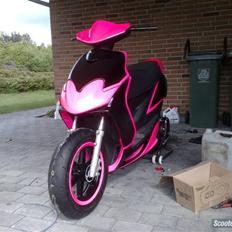 Yamaha Jog RR |.| PINKY |.| VæK