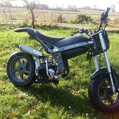 Suzuki Street Magic SOLGT