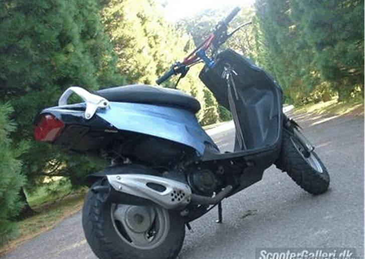 PGO Hot 50/Tornado billede 2