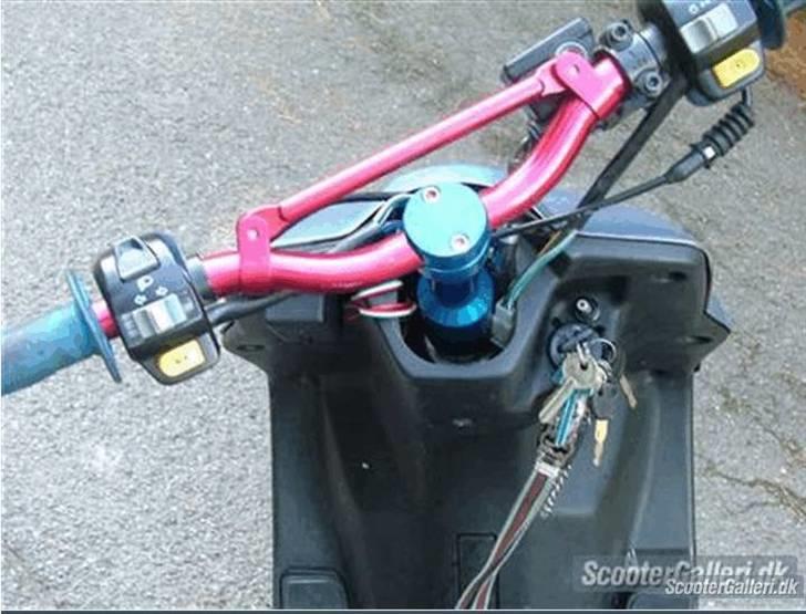 PGO Hot 50/Tornado billede 6