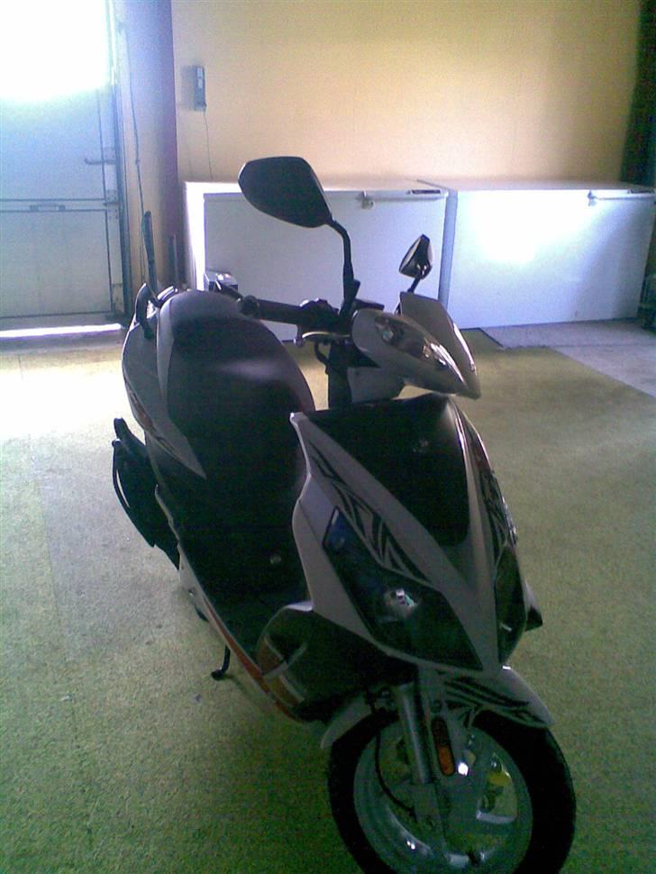 Sym jet sport BACK SOM NY-ILU billede 2