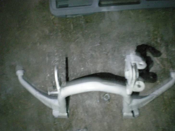 Daelim S-five SOLGT - Støttebenet malet hvidt forsjov :D billede 8